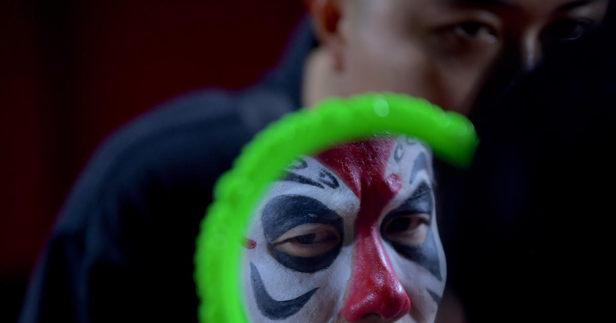 Nghệ thuật Tuồng - những gương mặt hóa trang đầy biểu cảm