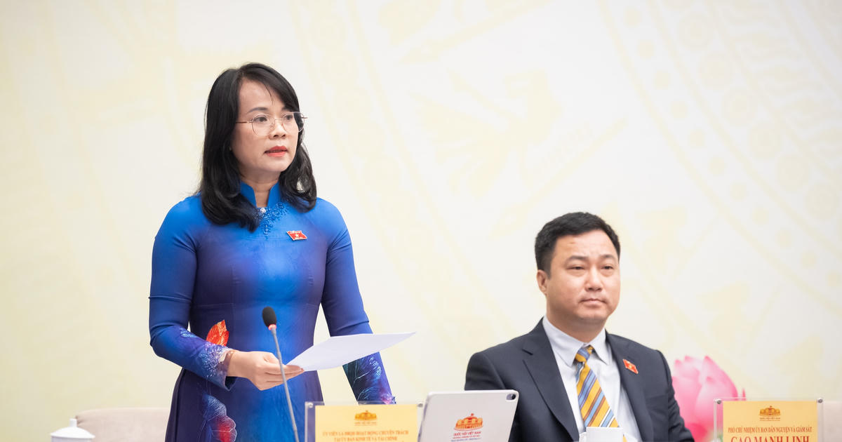 Nâng ngưỡng doanh thu không phải chịu thuế lên mức 1 tỷ đồng/năm để hỗ trợ cho các cá nhân và hộ kinh doanh