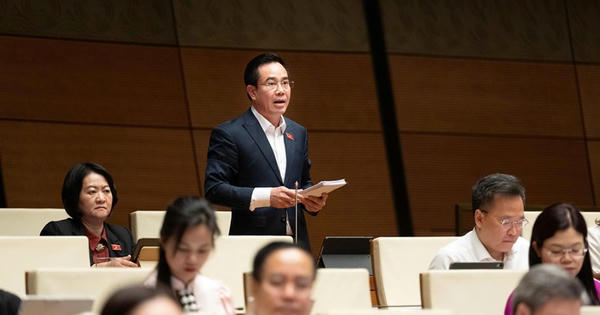 Đặt khoa học, công nghệ, đổi mới sáng tạo vào vị trí trung tâm của chiến lược phát triển đất nước