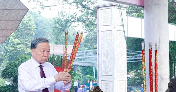 Tổng Bí thư, Chủ tịch nước dâng hương tưởng niệm các Anh hùng liệt sỹ ở Tây Ninh