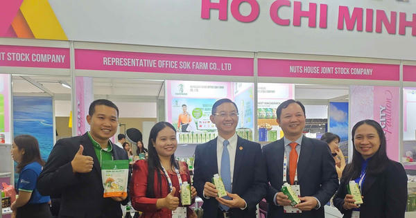 Việt Nam giữ vững vị trí đối tác  thương mại thứ 10 của Singapore