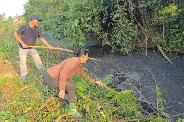Ô nhiễm suối Khe Dứa (Nghệ An): Bao giờ mới chấm dứt?