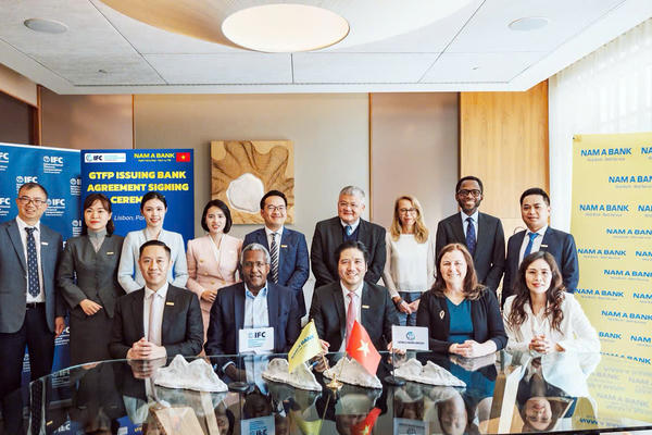 Nam A Bank mở rộng mạng lưới đối tác toàn cầu, cầu nối cho doanh nghiệp Việt bứt phá Nam A Bank mở rộng mạng lưới đối tác toàn cầu, cầu nối cho doanh nghiệp Việt bứt phá