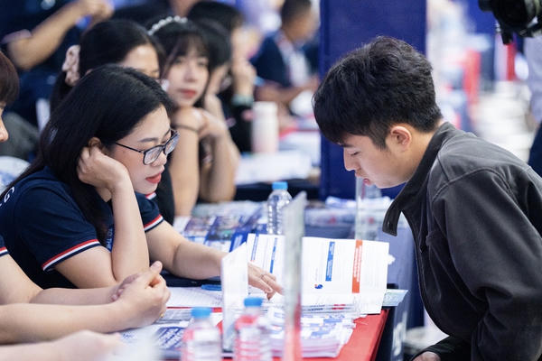 Chuẩn nghề nghiệp giảng viên đại học mới áp dụng cả ngoài công lập