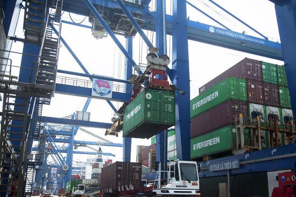 Kinh tế Việt Nam: Đà tăng trưởng cao được duy trì giữa 'cơn gió ngược' toàn cầu