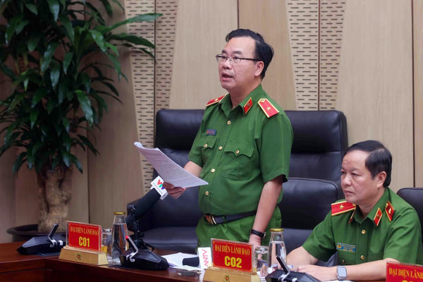 Bộ Công an tập trung điều tra, làm rõ dấu hiệu vi phạm của các đối tượng trong vụ cựu Cục trưởng Hoàng Văn Thức Bộ Công an tập trung điều tra, làm rõ dấu hiệu vi phạm của các đối tượng trong vụ cựu Cục trưởng Hoàng Văn Thức