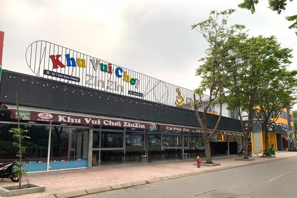 Hà Nội: Chủ tịch UBND phường Việt Hưng Vũ Xuân Trường phê duyệt cho loạt công trình xây trên gần 16.000m2 đất đã quy hoạch Hà Nội: Chủ tịch UBND phường Việt Hưng Vũ Xuân Trường phê duyệt cho loạt công trình xây trên gần 16.000m2 đất đã quy hoạch