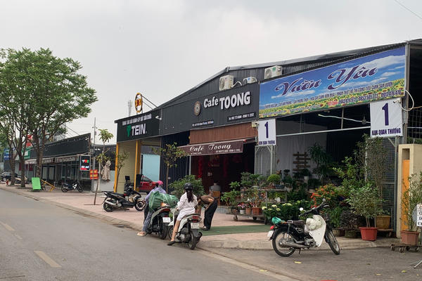 Chủ tịch TP. Hà Nội Vũ Đại Thắng chỉ đạo phường Việt Hưng làm rõ các vấn đề mà Báo Đại đoàn kết phản ánh