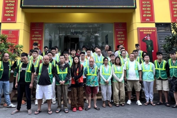 Đường dây tội phạm công nghệ cao đặc biệt lớn của người nước ngoài bị triệt phá thế nào? Đường dây tội phạm công nghệ cao đặc biệt lớn của người nước ngoài bị triệt phá thế nào?