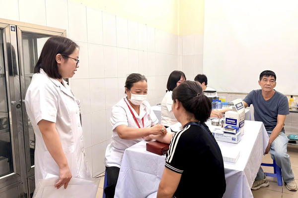 Chuyển tư duy từ khám bệnh sang phòng bệnh Chuyển tư duy từ khám bệnh sang phòng bệnh