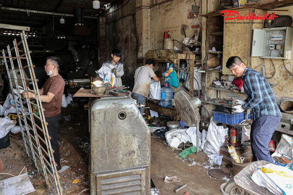 Hà Nội: Người dân chủ động di dời, bàn giao mặt bằng dự án mở rộng đường Tam Trinh, Lĩnh Nam