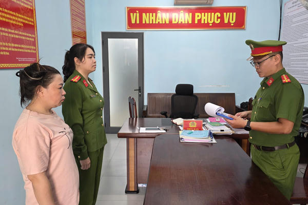 Đà Nẵng: Tạm giữ đối tượng gây rối, hành hung nhân viên gác chắn đường sắt Đà Nẵng: Tạm giữ đối tượng gây rối, hành hung nhân viên gác chắn đường sắt