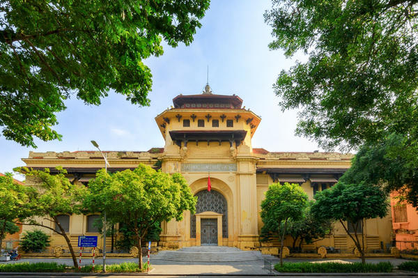 Giữ đại học như “bảo tàng sống”