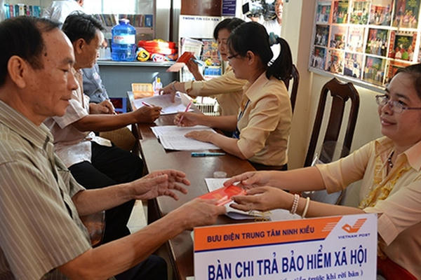 Đề xuất tăng trợ cấp cán bộ xã nghỉ việc