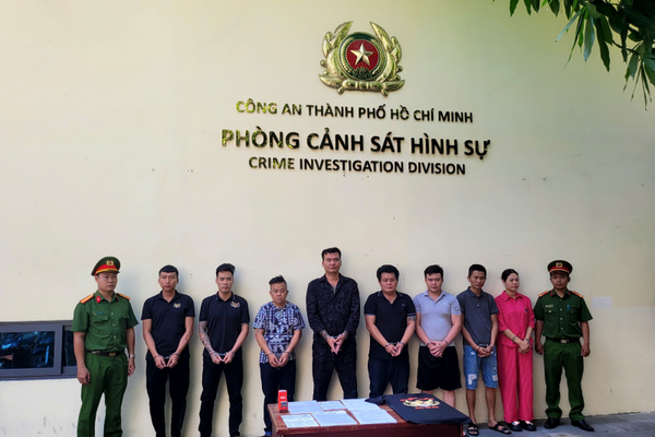 Bắt 08 đối tượng núp bóng doanh nghiệp mua bán nợ để cưỡng đoạt tài sản