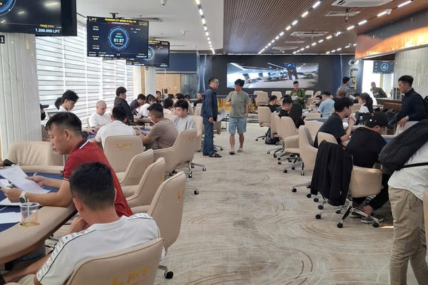 Đà Nẵng: Triệt phá ổ bạc Poker trá hình trong khách sạn