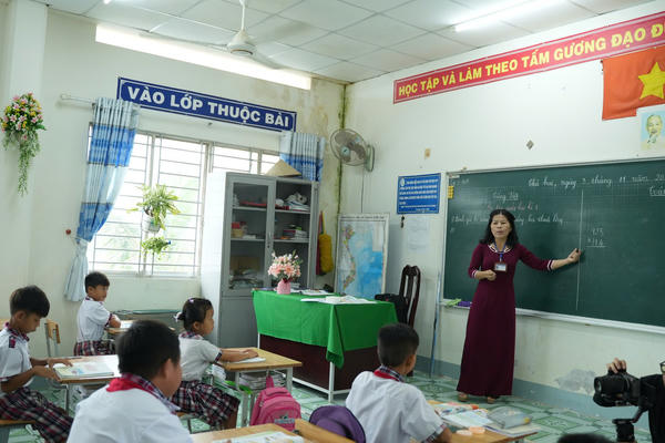 Lần đầu quy định chức danh giáo viên sơ cấp hạng I, hạng II