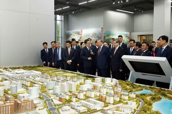 Tổng Bí thư, Chủ tịch nước Tô Lâm khảo sát tại Khu khởi động của thành phố Hùng An Tổng Bí thư, Chủ tịch nước Tô Lâm khảo sát tại Khu khởi động của thành phố Hùng An