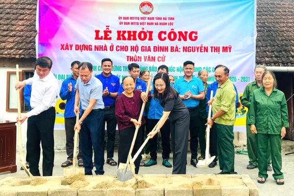 Lan tỏa phong trào thi đua dưới ngôi nhà chung Mặt trận Lan tỏa phong trào thi đua dưới ngôi nhà chung Mặt trận