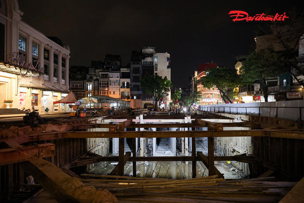 Chạy đua từng giờ “xóa ngập” phố cổ Hà Nội trước mùa mưa Chạy đua từng giờ “xóa ngập” phố cổ Hà Nội trước mùa mưa