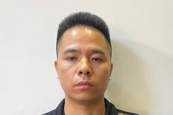 Khởi tố, bắt tạm giam 2 đối tượng giả danh nhà báo để cưỡng đoạt tài sản