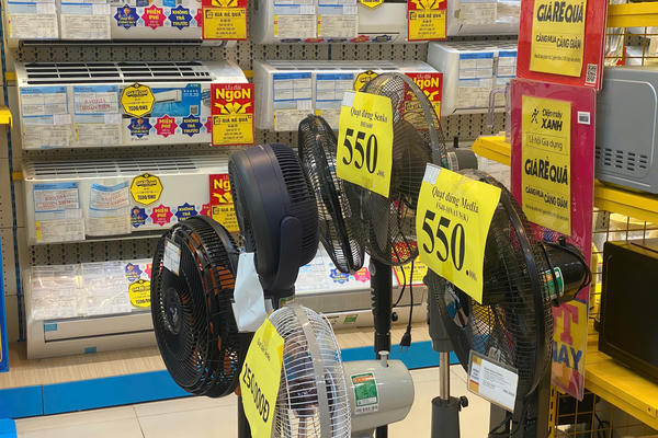 Nắng nóng đến sớm, thiết bị gia dụng tiết kiệm điện đắt hàng