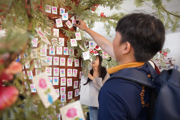 TP Hồ Chí Minh: 'Một thuở vàng son' tái hiện không gian lớp học qua các giai đoạn lịch sử