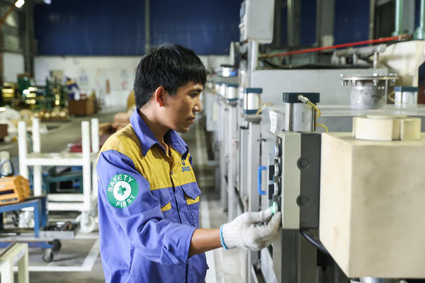 Chính phủ ban hành Nghị quyết mới tạo đột phá tăng trưởng hai con số