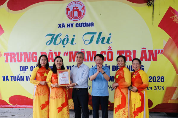 Người Mặt trận thi soạn cỗ tri ân các Vua Hùng