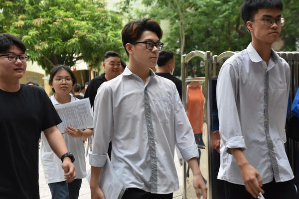 Hà Nội bố trí 6 điểm tiếp nhận hồ sơ thí sinh tự do đăng ký thi tốt nghiệp THPT