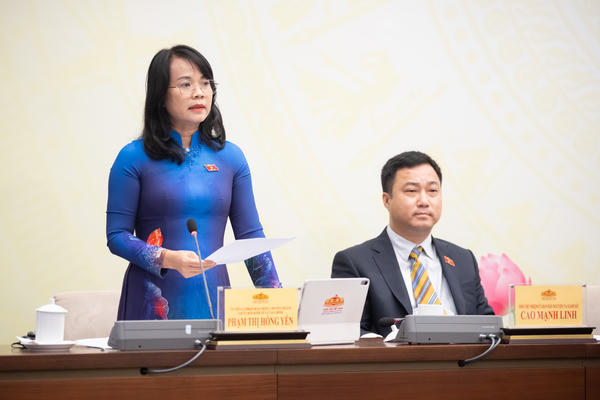 Nâng ngưỡng doanh thu không phải chịu thuế lên mức 1 tỷ đồng/năm để hỗ trợ cho các cá nhân và hộ kinh doanh