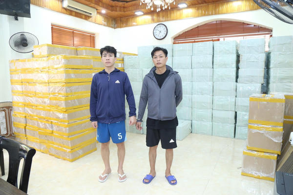 Bắc Ninh: Khởi tố 02 đối tượng tàng trữ hơn 172.000 bao thuốc lá nhập lậu