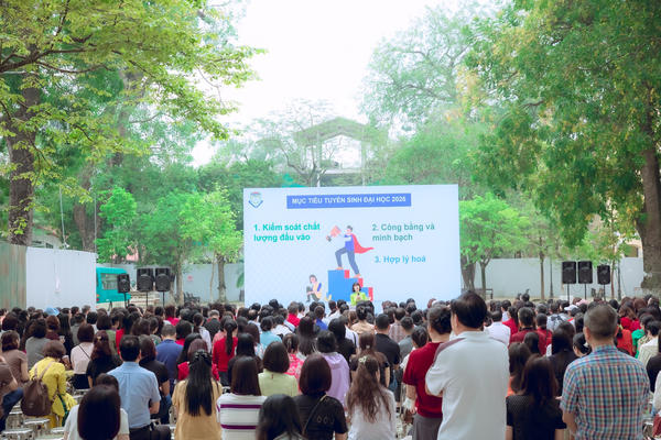 Cẩn trọng khi đăng ký ngành “hot”