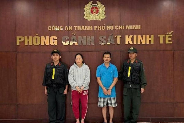 TP. HCM: Bắt tạm giam 02 vợ chồng sản xuất hơn 2.800 tấn mì tươi chứa chất cấm