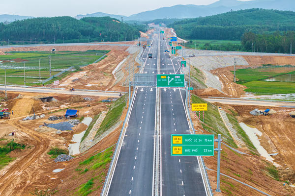 Thông xe cao tốc Quảng Ngãi - Hoài Nhơn từ 11h30 ngày 29/4