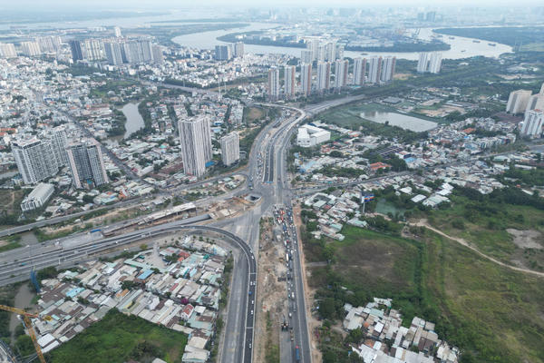 TP Hồ Chí Minh: Thêm nhánh cầu vượt nút giao An Phú được đưa vào khai thác