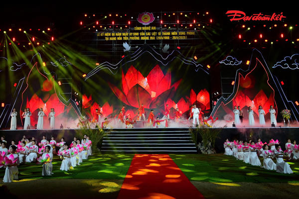 Khắc ghi sự hy sinh của các liệt sĩ thanh niên xung phong Hang Hỏa Tiễn