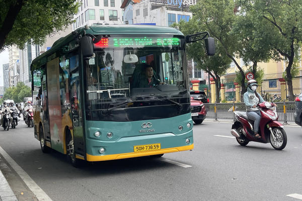 Người dân mong chờ đổi thay từ xe buýt miễn phí