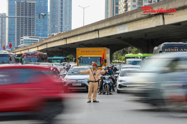 Hà Nội: Tăng cường bảo đảm giao thông dịp nghỉ lễ 30/4 và 1/5, không để ùn tắc kéo dài
