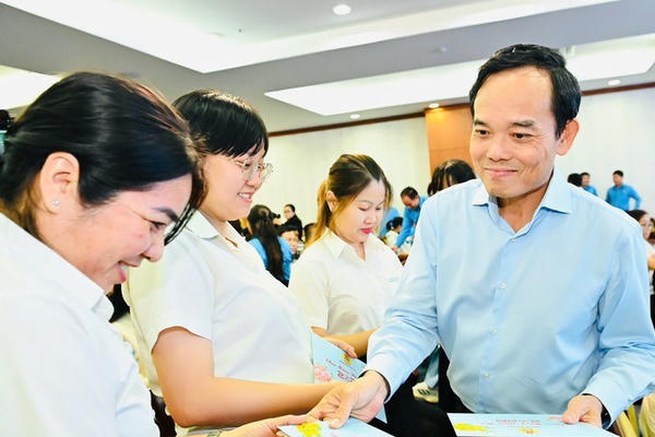 50 năm thành phố mang tên Bác - Bài 2: Chính sách an sinh trở thành điểm nhấn của 'siêu đô thị'