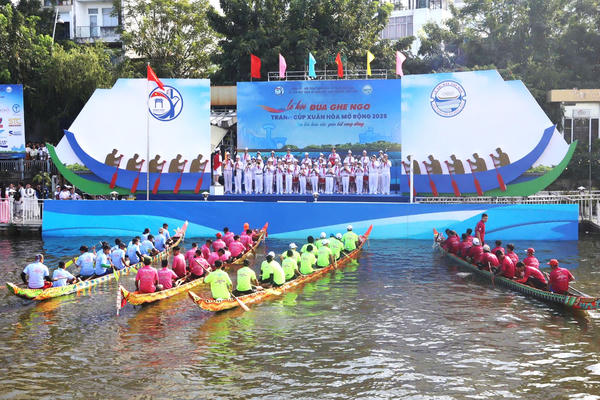 “Đầu tàu” tăng tốc công nghiệp văn hóa