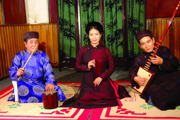 Lời ấy gấm, miệng ấy thêu