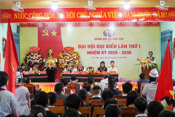 Đà Nẵng: Cách chức Ủy viên Ban chấp hành Đảng bộ xã Trà Tập đối với ông Hà Ra Diêu