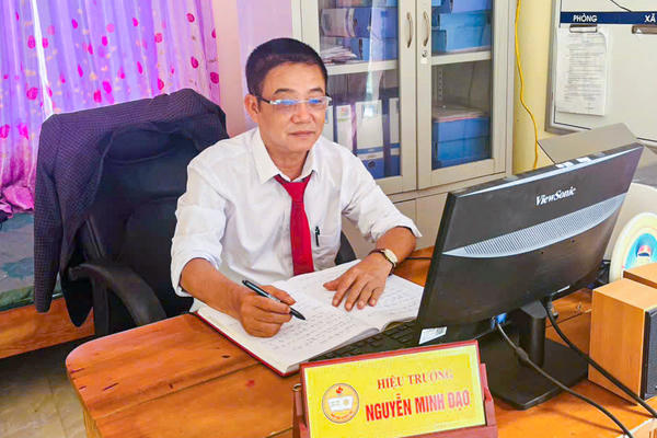 Hà Tĩnh: Hiệu trưởng lên mạng xã hội ‘gỡ áp lực’ cho học sinh trước kỳ thi lớp 10