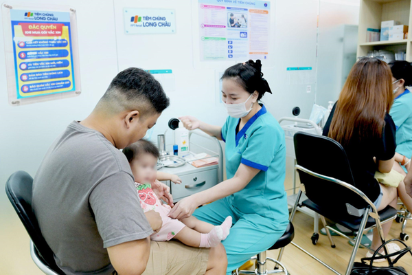 Bệnh lây nhiễm nguy hiểm “dịch chồng dịch” bùng phát trong thời tiết nóng ẩm, chủ động phòng bệnh vẫn là then chốt