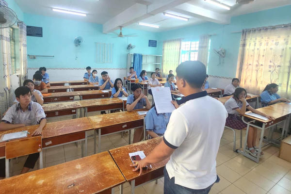 Thi vào lớp 10 tại TP Hồ Chí Minh: Giảm áp lực nhờ điều chỉnh nguyện vọng
