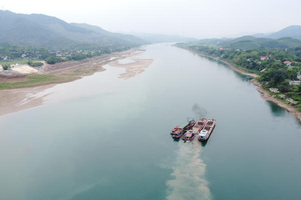 Phú Thọ: Không gia hạn, không cấp lại giấy phép khai thác cát sỏi lòng sông không qua đấu giá