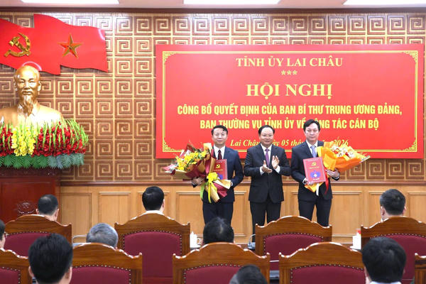 Công bố các quyết định của Ban Bí thư, Ban Thường vụ Tỉnh ủy Lai Châu về công tác cán bộ