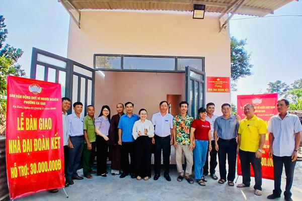 Đắk Lắk: Trao mái ấm Đại đoàn kết, lan tỏa nghĩa tình nơi vùng khó