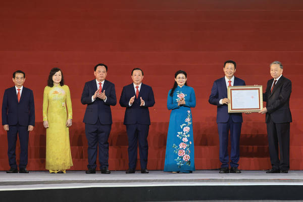 Tổng Bí thư, Chủ tịch nước Tô Lâm dự Lễ công bố Nghị quyết của Quốc hội về thành lập thành phố Đồng Nai